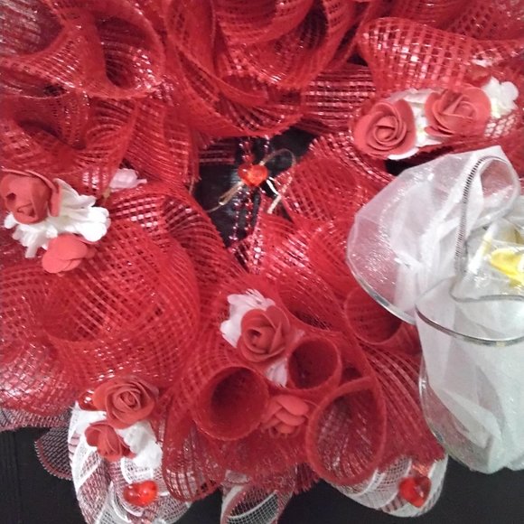 Valentine's Day Wreath, 14 inches. Red, white and gold. - Picture 3 of 5